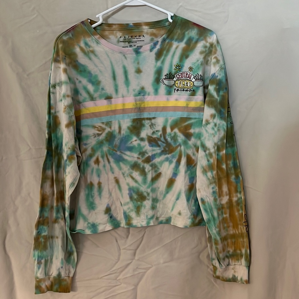 Long sleeve Friends shirt